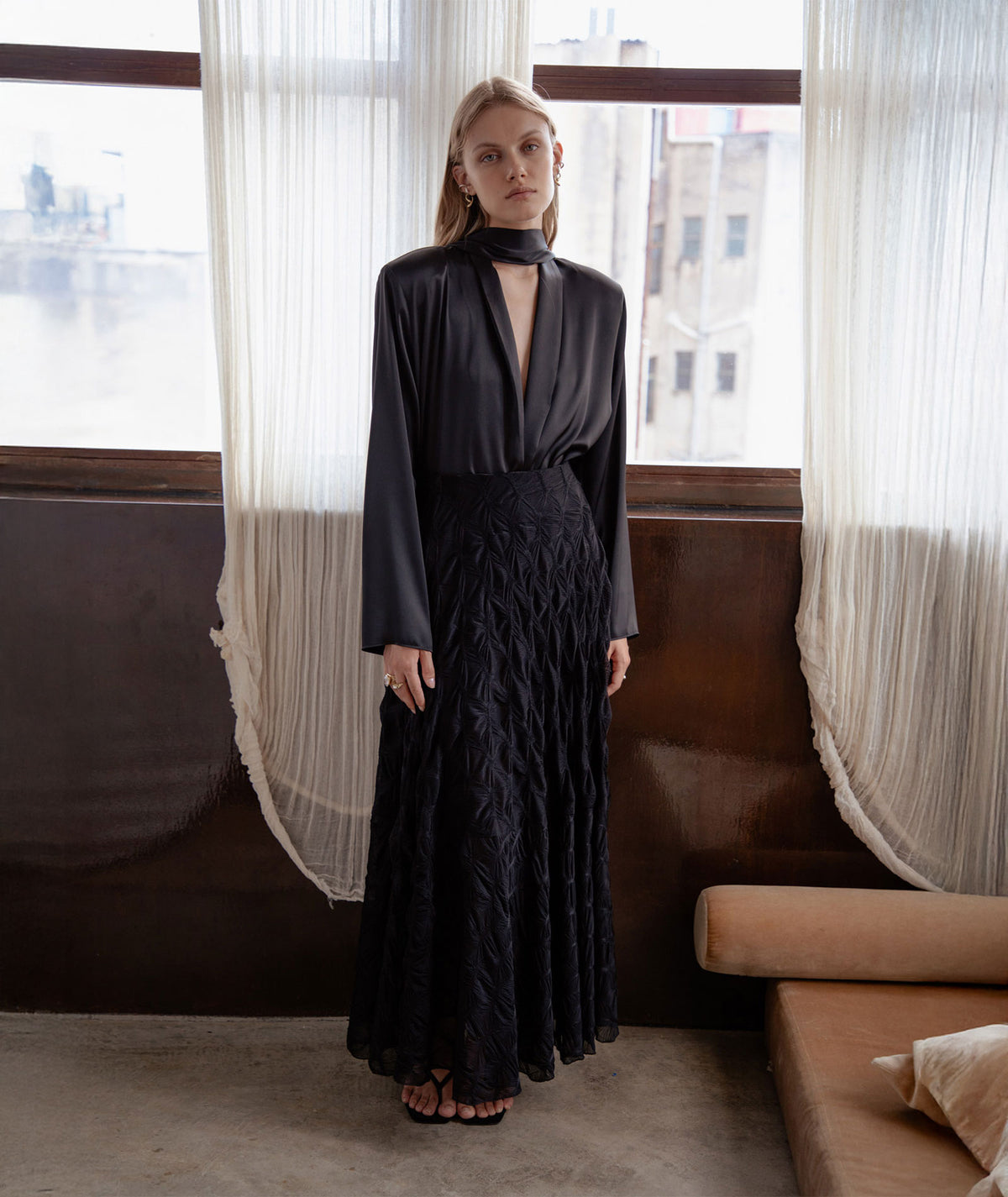 Nidodileda | Black knitted Olvida maxi skirt Nidodileda